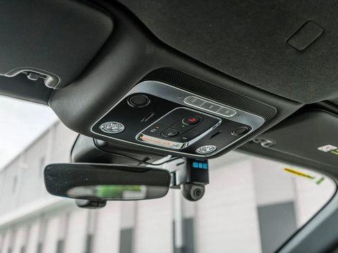 Used 2024 Bentley Continental GT V8 image 46