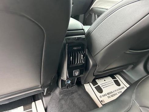 Used 2025 Jeep Compass Limited image 15