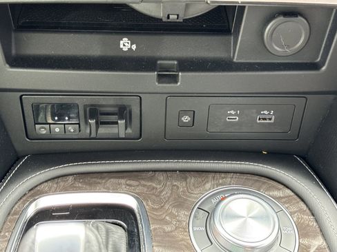 Used 2023 Nissan Armada Platinum w/ Captain's Chairs Package image 34