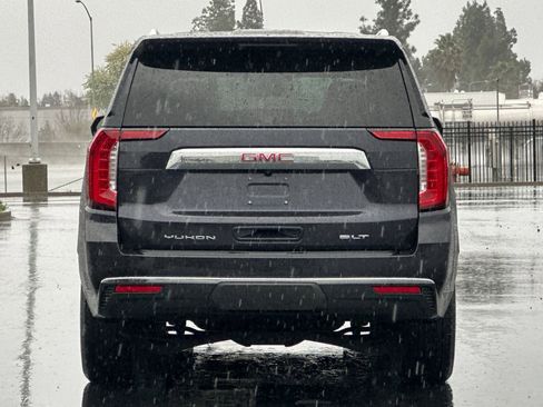 Used 2024 GMC Yukon XL SLT image 5