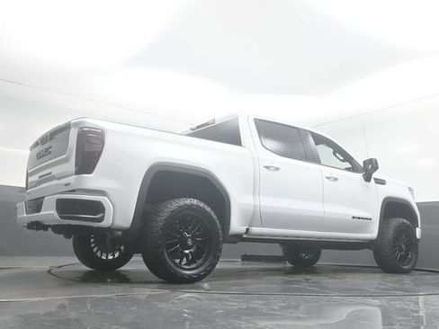 Used 2026 GMC Sierra 1500 SLT AWD/4WD image 32