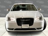Used 2018 Chrysler 300 Limited w/ Safetytec Plus Group image 2
