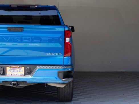 Used 2023 Chevrolet Silverado 1500 Custom RWD image 12