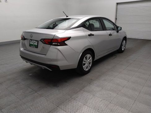 Used 2025 Nissan Versa S FWD image 9