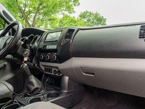 Used 2013 Toyota Tacoma 2WD Regular Cab image 33