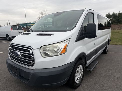 Used 2015 Ford Transit 350 XLT image 2