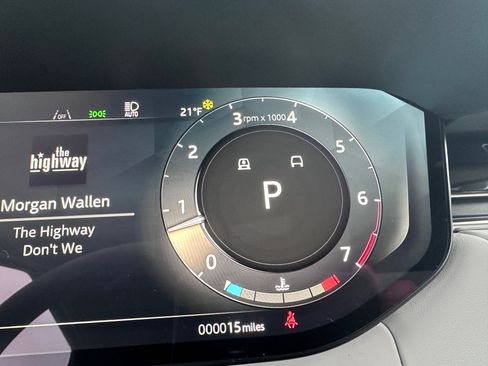 New 2026 Land Rover Range Rover Sport SE image 9