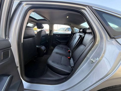 Used 2022 Honda Civic Touring image 18