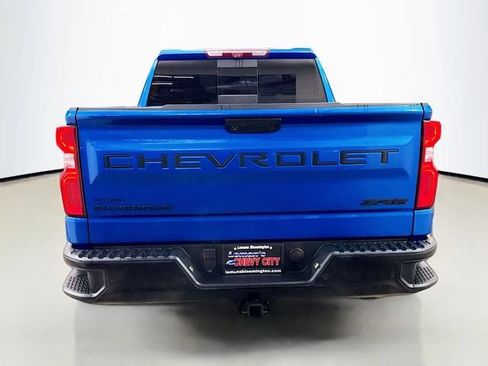 Used 2022 Chevrolet Silverado 1500 ZR2 w/ Technology Package image 9