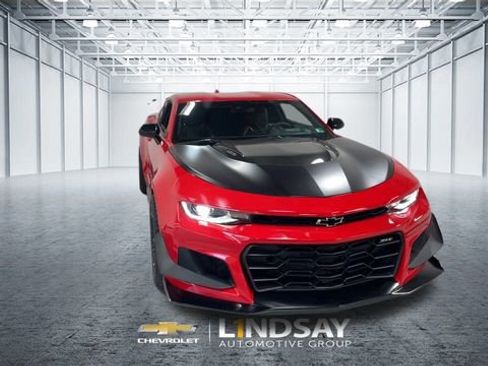Used 2019 Chevrolet Camaro ZL1 image 4