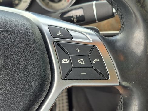 Used 2015 Mercedes-Benz E 350 4MATIC Wagon image 33