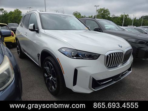 Used 2026 BMW X5 xDrive40i AWD/4WD image 1