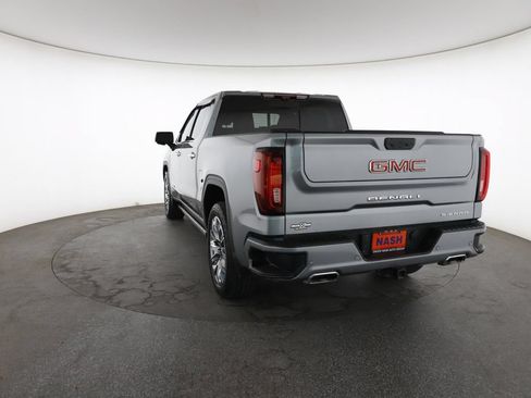 Used 2024 GMC Sierra 1500 Denali w/ Denali Reserve Package AWD/4WD image 10