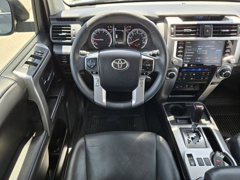 Used 2022 Toyota 4Runner Limited RWD image 11