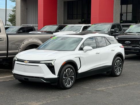 Used 2024 Chevrolet Blazer EV LT AWD/4WD image 1