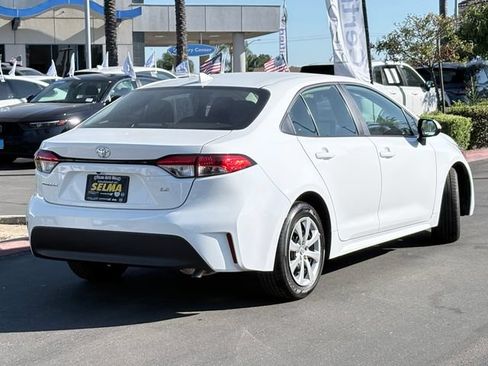 Used 2026 Toyota Corolla LE FWD image 5