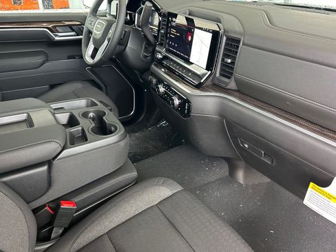 New 2026 GMC Sierra 1500 Elevation AWD/4WD image 16