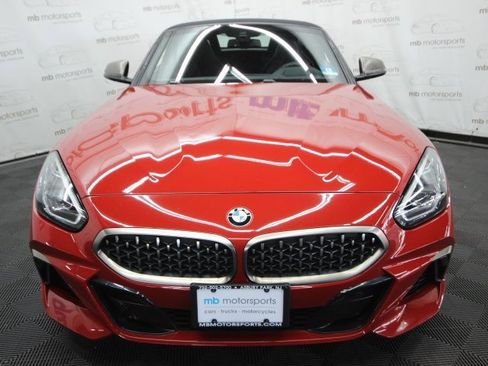 Used 2020 BMW Z4 M40i w/ Executive Package image 2