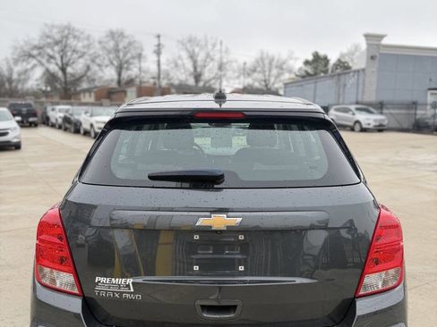 Used 2019 Chevrolet Trax LS AWD/4WD image 6