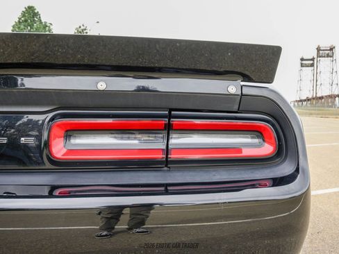 Used 2016 Dodge Challenger SRT Hellcat image 91