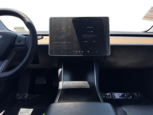 Used 2019 Tesla Model 3 Mid Range RWD image 11