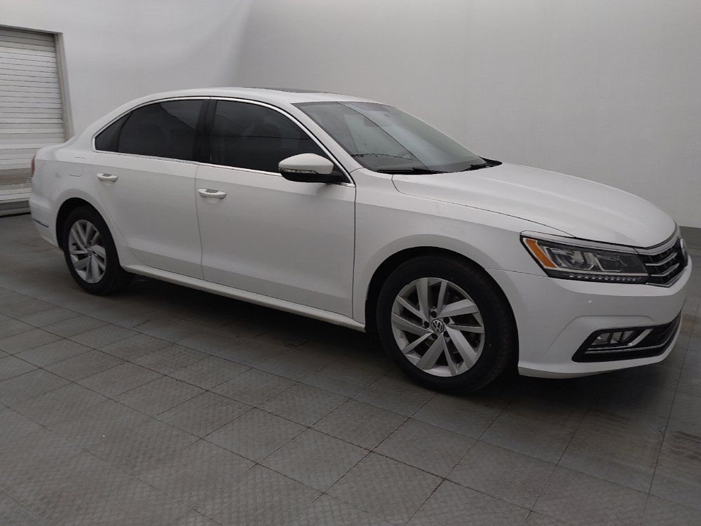 Used 2018 Volkswagen Passat 2.0T SE w/ SE Lighting Package FWD image 11