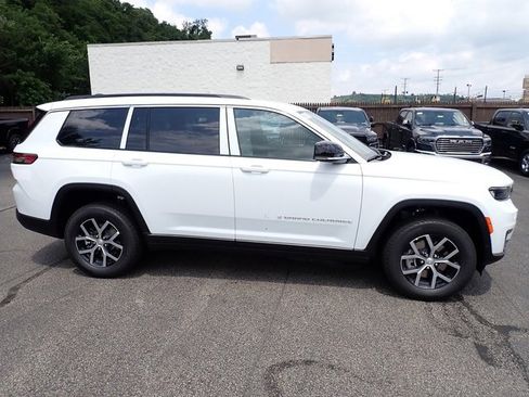 New 2025 Jeep Grand Cherokee L Limited image 8