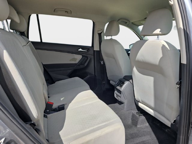 Used 2019 Volkswagen Tiguan S w/ Driver Assistance Package AWD/4WD image 13