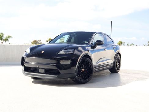 New 2026 Porsche Macan Electric RWD image 1