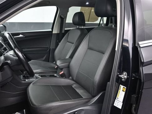 Used 2019 Volkswagen Tiguan SEL FWD image 5