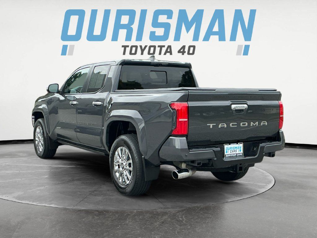 Used 2024 Toyota Tacoma Limited w/ Limited Package (LT) AWD/4WD image 5