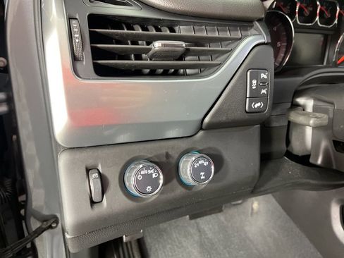 Used 2019 Chevrolet Tahoe LT image 28