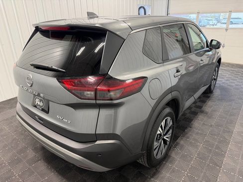 Used 2023 Nissan Rogue SV AWD/4WD image 3
