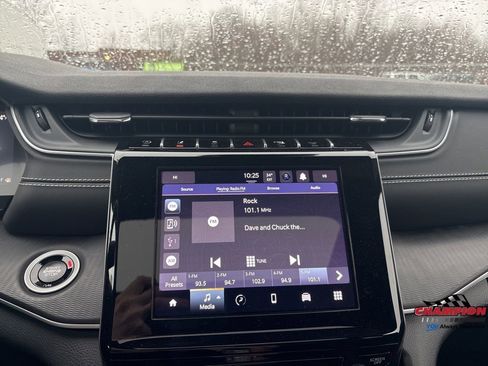 Used 2024 Jeep Grand Cherokee L Laredo image 21