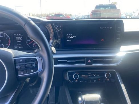 Used 2024 Kia K5 GT-Line w/ GT-Line Premium Package image 11