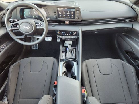 New 2026 Hyundai Elantra SEL Sport FWD image 25