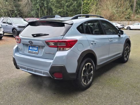 Used 2022 Subaru Crosstrek 2.0i Premium w/ Moonroof Package image 5