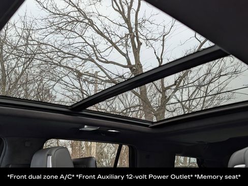 Certified 2024 Cadillac Escalade Sport Platinum w/ LPO, ONYX Package image 7