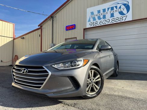 Used 2018 Hyundai Elantra SEL image 7