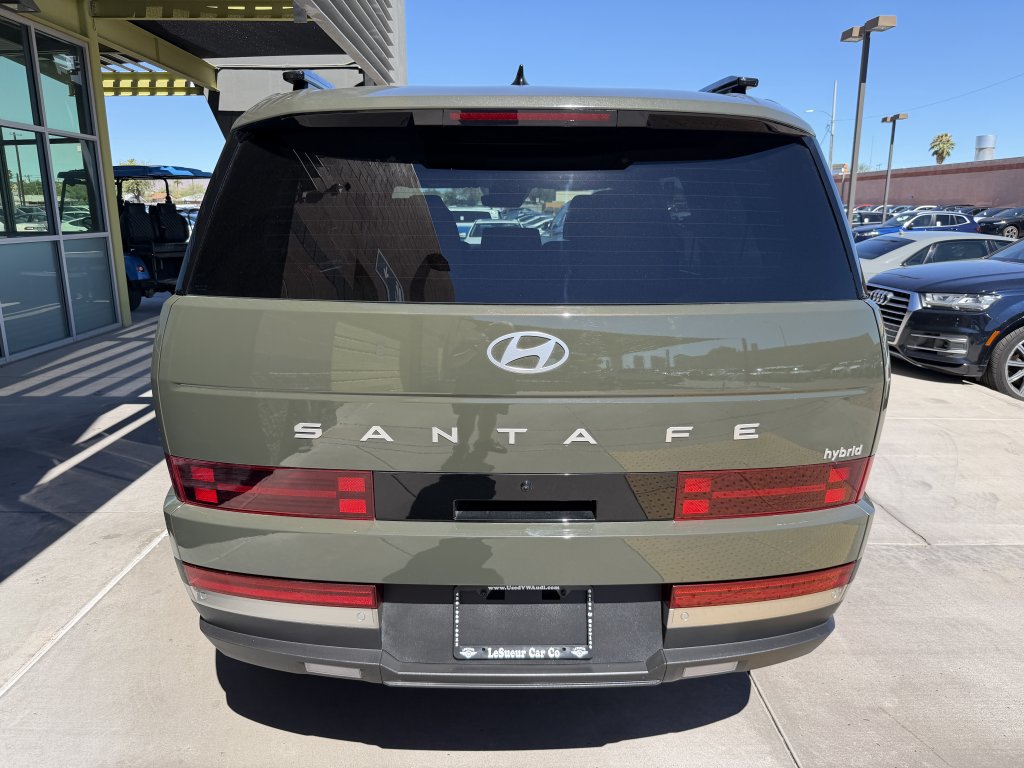 Used 2025 Hyundai Santa Fe Limited FWD image 13