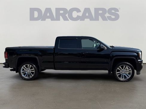 Used 2018 GMC Sierra 1500 SLT w/ All Terrain Package AWD/4WD image 8