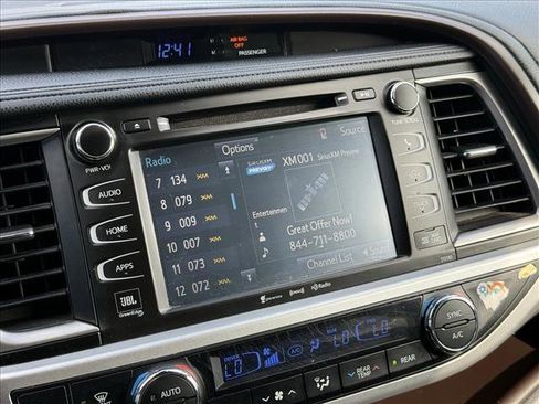 Used 2018 Toyota Highlander Limited Platinum w/ Carpet Mat Package (TMS) image 14