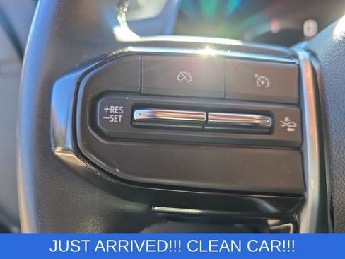 Used 2023 Chevrolet Colorado LT w/ LT Convenience Package II image 17