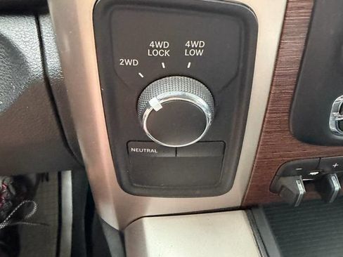 Used 2017 RAM 2500 Laramie w/ Sport Appearance Group AWD/4WD image 18