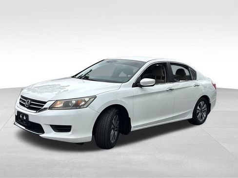Used 2013 Honda Accord LX image 3
