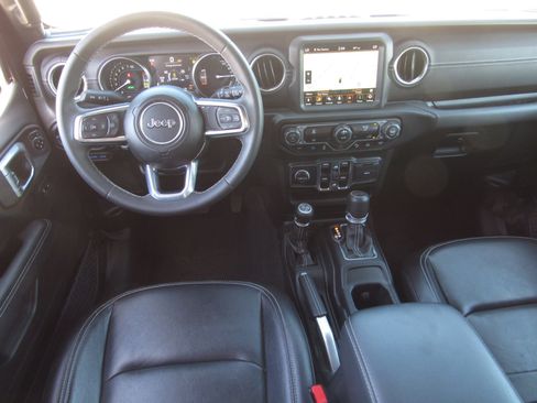 Used 2023 Jeep Wrangler Sahara w/ Safety Group image 15