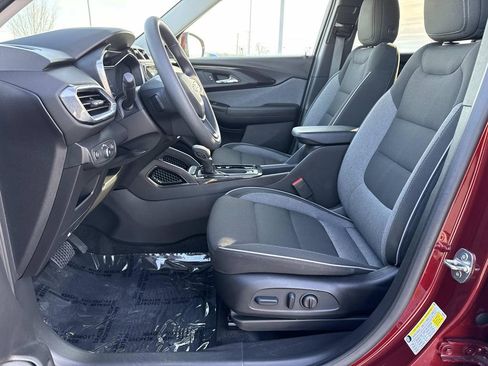 Used 2023 Chevrolet TrailBlazer LT w/ Convenience Package FWD image 24