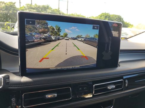 Certified 2022 Lincoln Nautilus FWD image 23