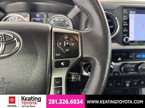 Used 2021 Toyota Tacoma Limited AWD/4WD image 27