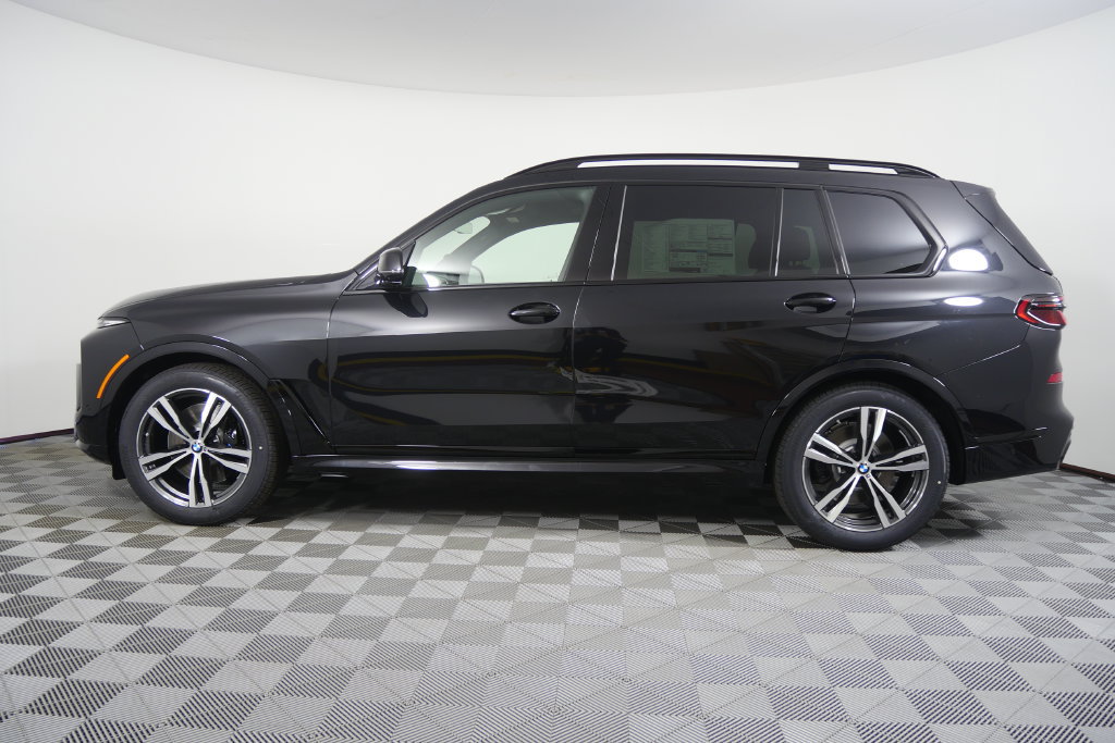 Used 2027 BMW X7 xDrive40i w/ M Sport Package AWD/4WD image 7